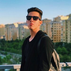 Meet your Posher, Azzam